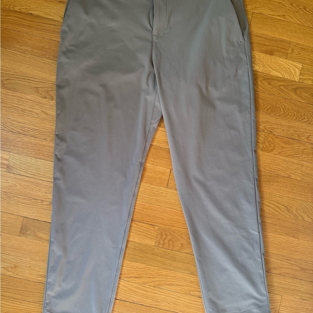 Men's Lululemon Commission Pant - Size 35 x 32
